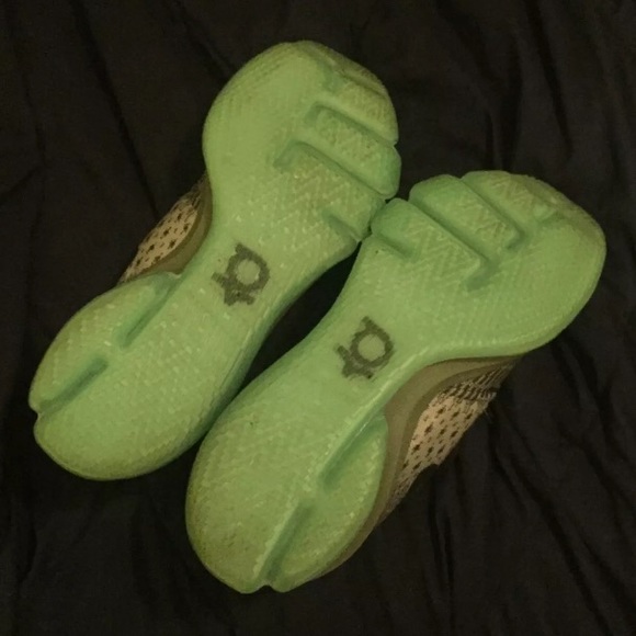 KD 8 Hunter Hills Mens’ Shoe Size 9 - Picture 1 of 4