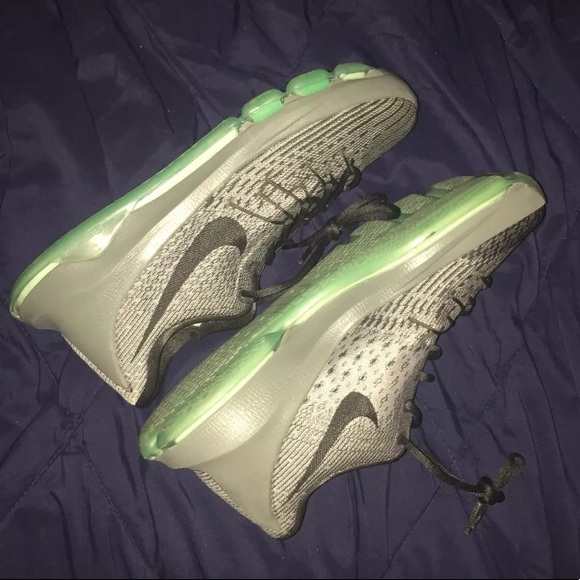 KD 8 Hunter Hills Mens’ Shoe Size 9 - Picture 2 of 4