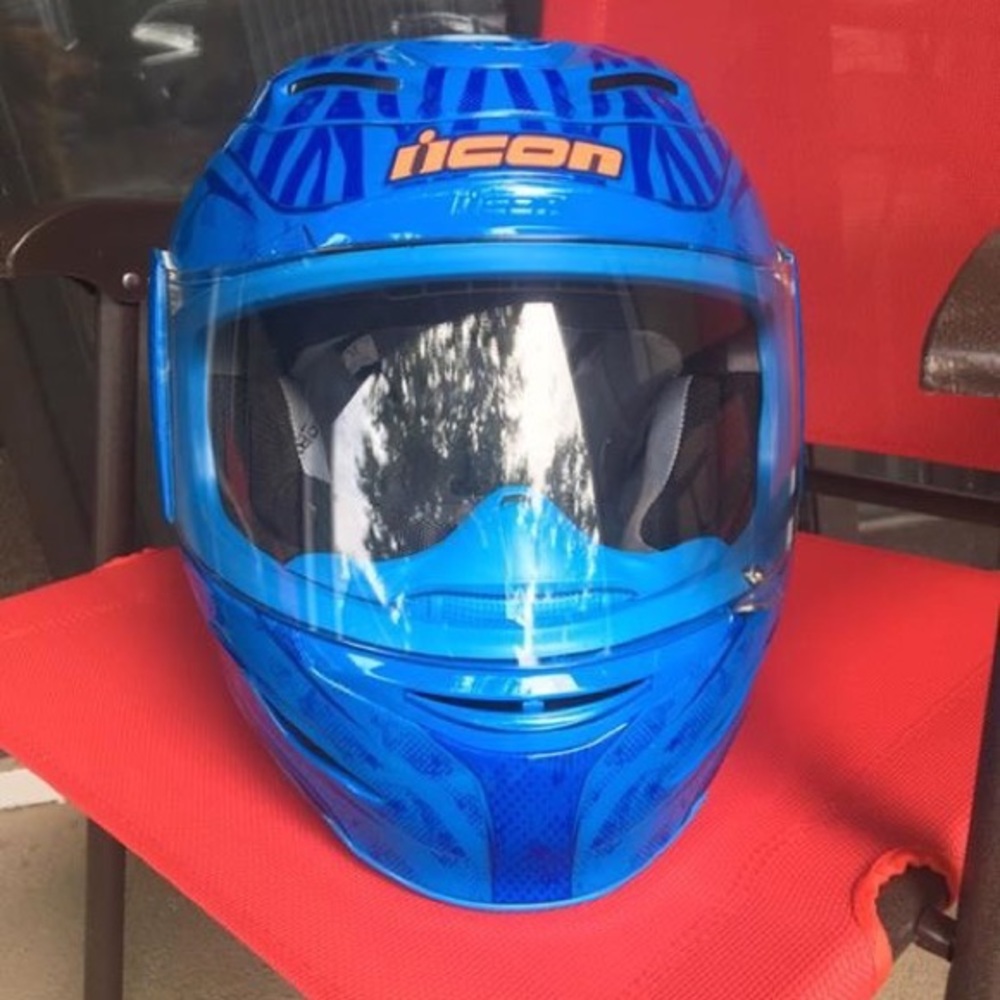 Icon armada motorcycle helmet
