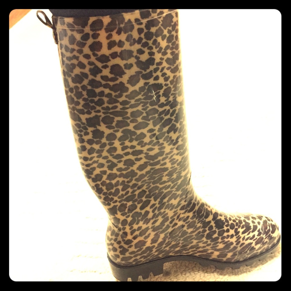 Rain boots
