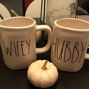 Rae Dunn mugs