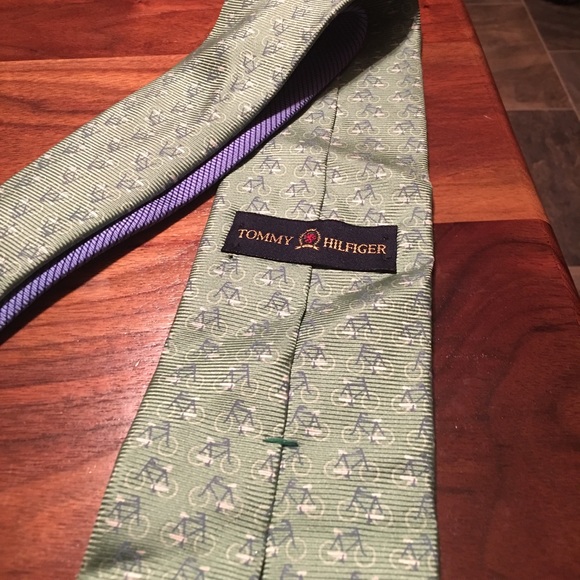 Tommy Hilfiger tie - Picture 2 of 2