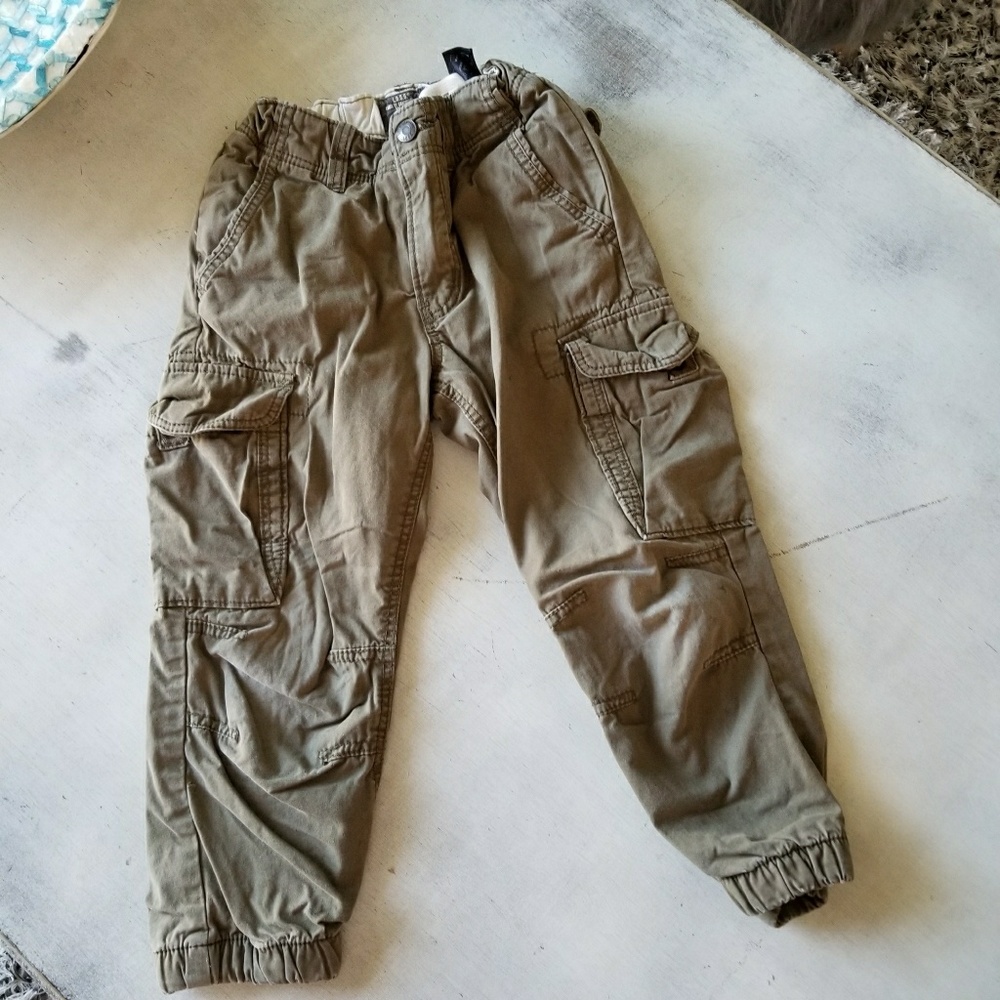 H&M 4-5 Military Inspired Yolk Pants