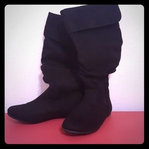 NWOT girls black knee high slouch boots, sz 5