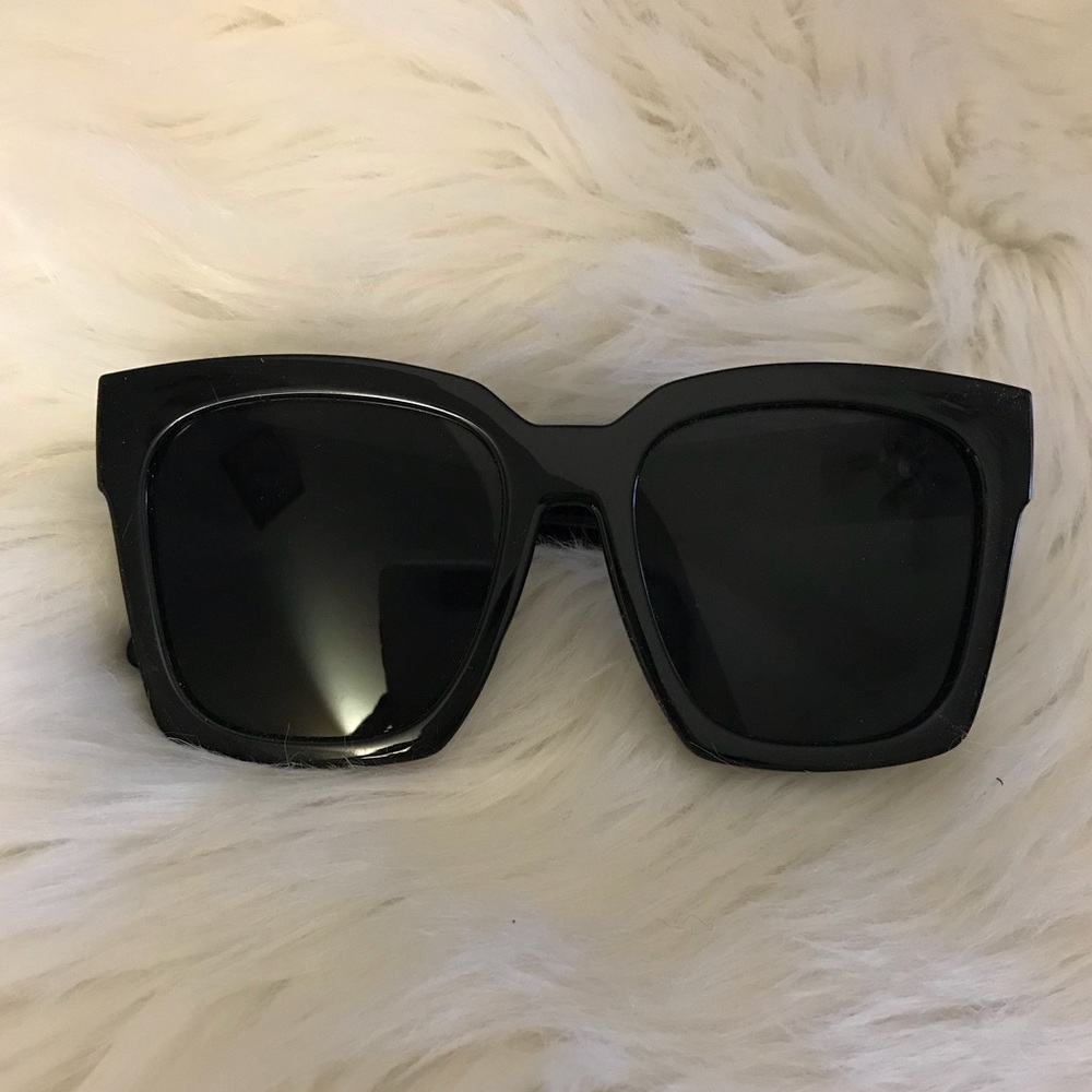 BIG black sunglasses
