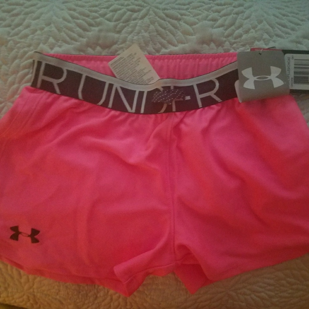 Girls pink size small under armour