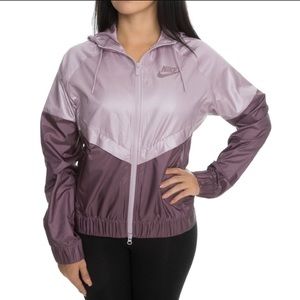 ✨ NIKE PURPLE AND GREY WINDRUNNER JACKET ✨