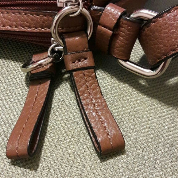 Final Sale *Giani Bernini Shoulder Purse* - Picture 8 of 8