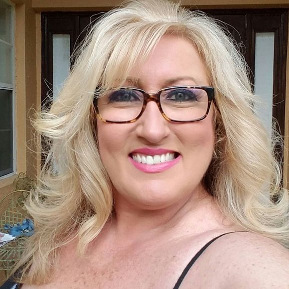 Meet your Posher, Kimberly - Picture 1 of 1