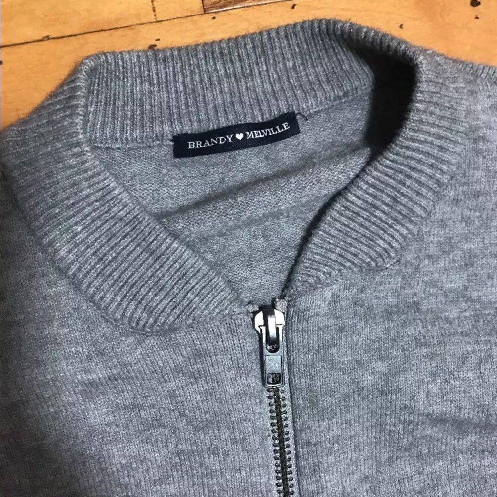 Brandy Melville cardigan zipper