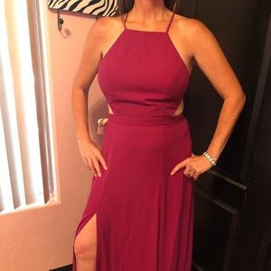 Fame&Partners SIZE 14 floor length formal dress.