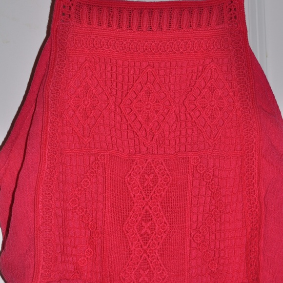 New ART CLASS Raspberry Floral Gauze Tank - Picture 3 of 6