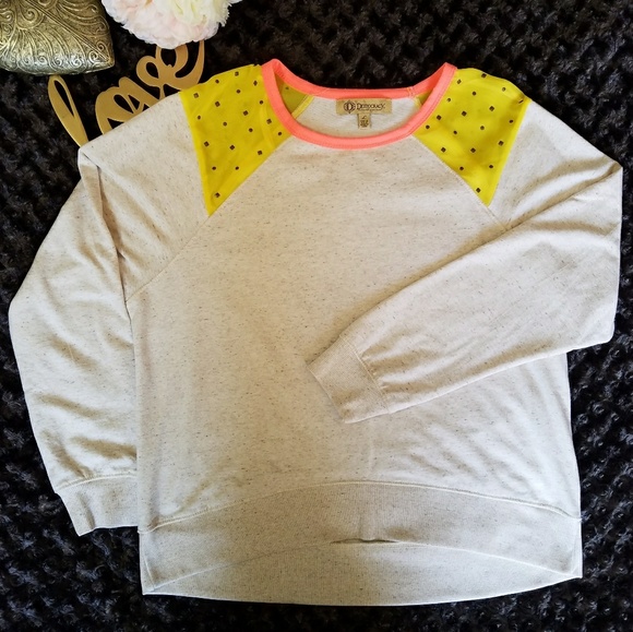 Democracy Sweatshirt Top Large EUC - Picture 3 of 6