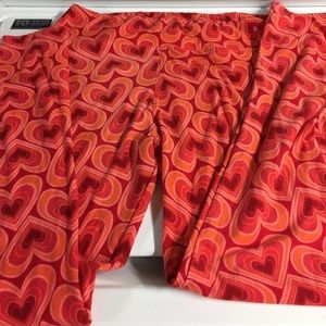 Lula roe valentines collection