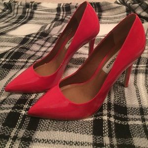Steve Madden red patent leather pumps