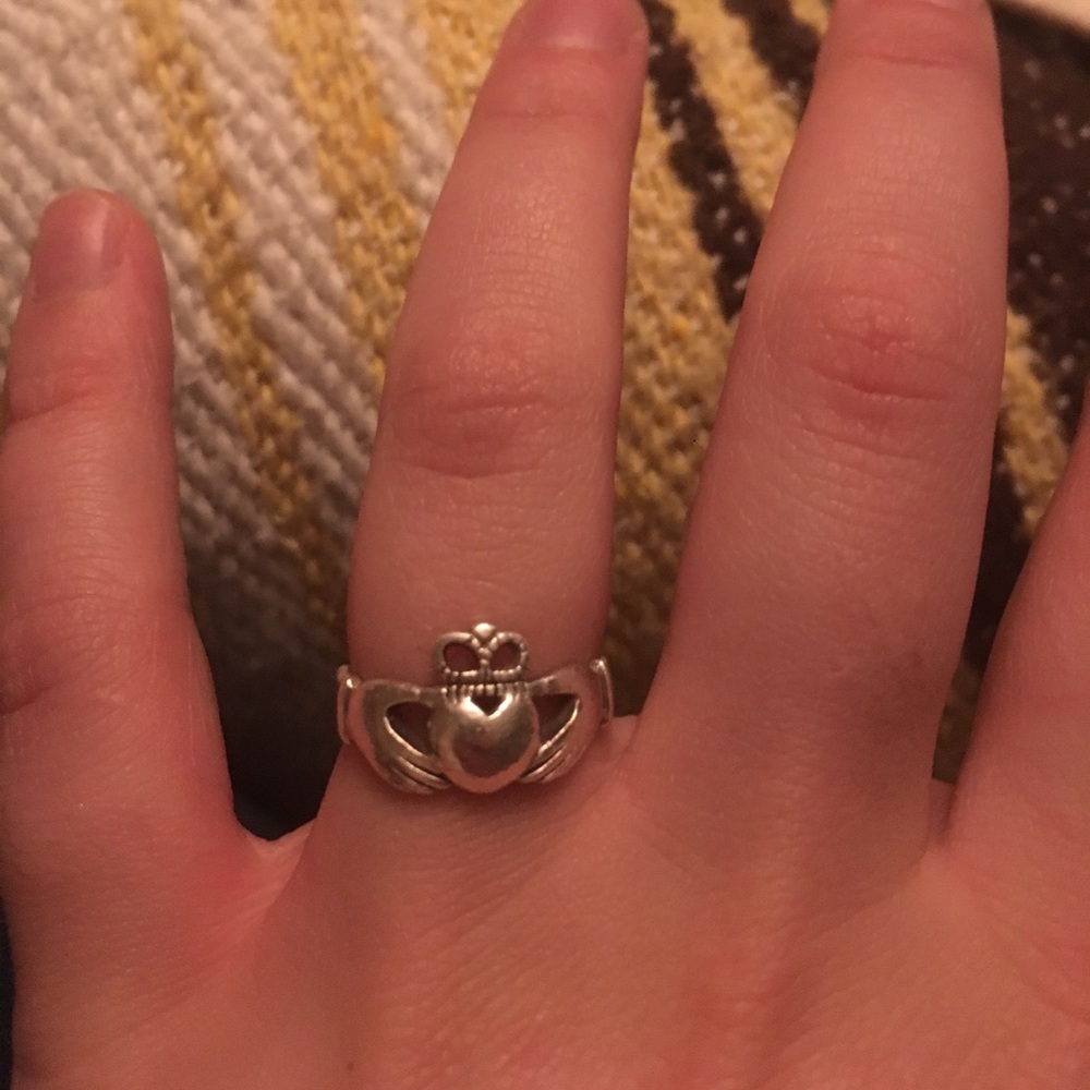 ON HOLD sterling silver claddah ring