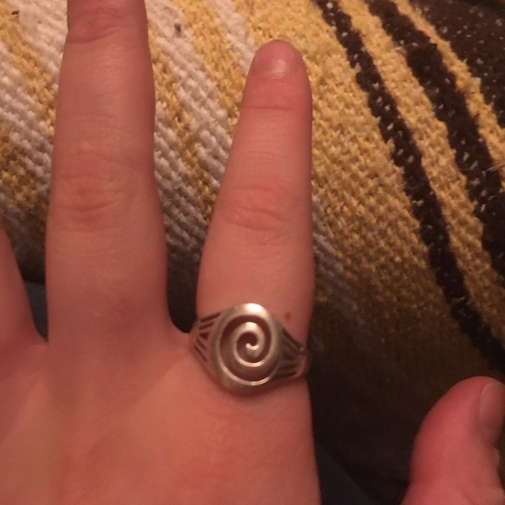 sterling silver swirl ring