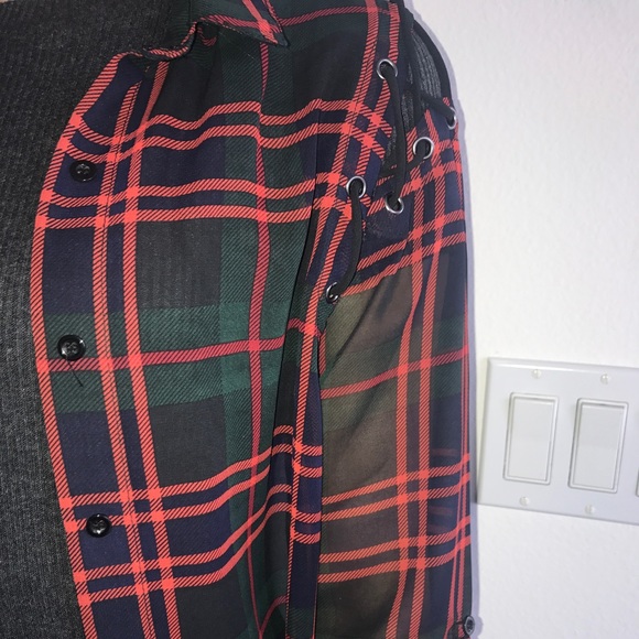 Sheer Millau cover up top from LF STORES - Picture 5 of 8