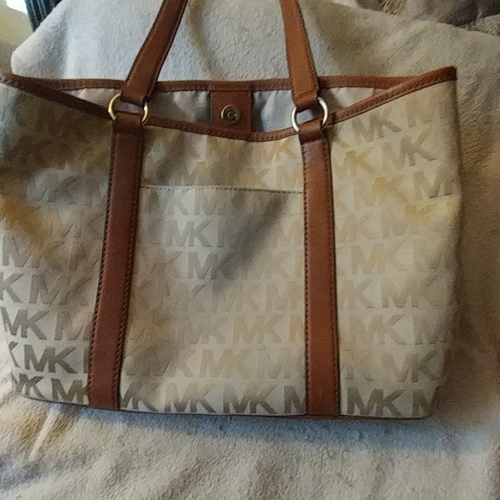 Michael Kors purse