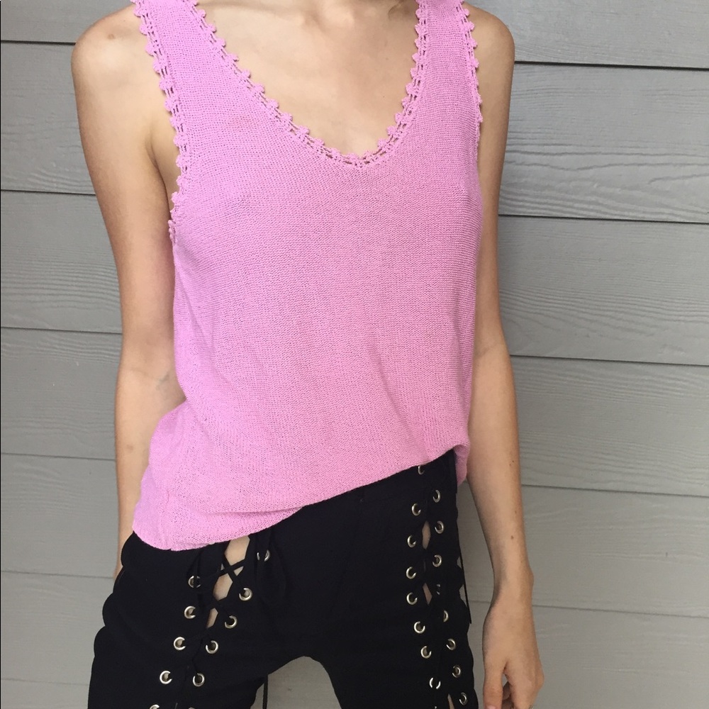 Pink crochet detailed tank top
