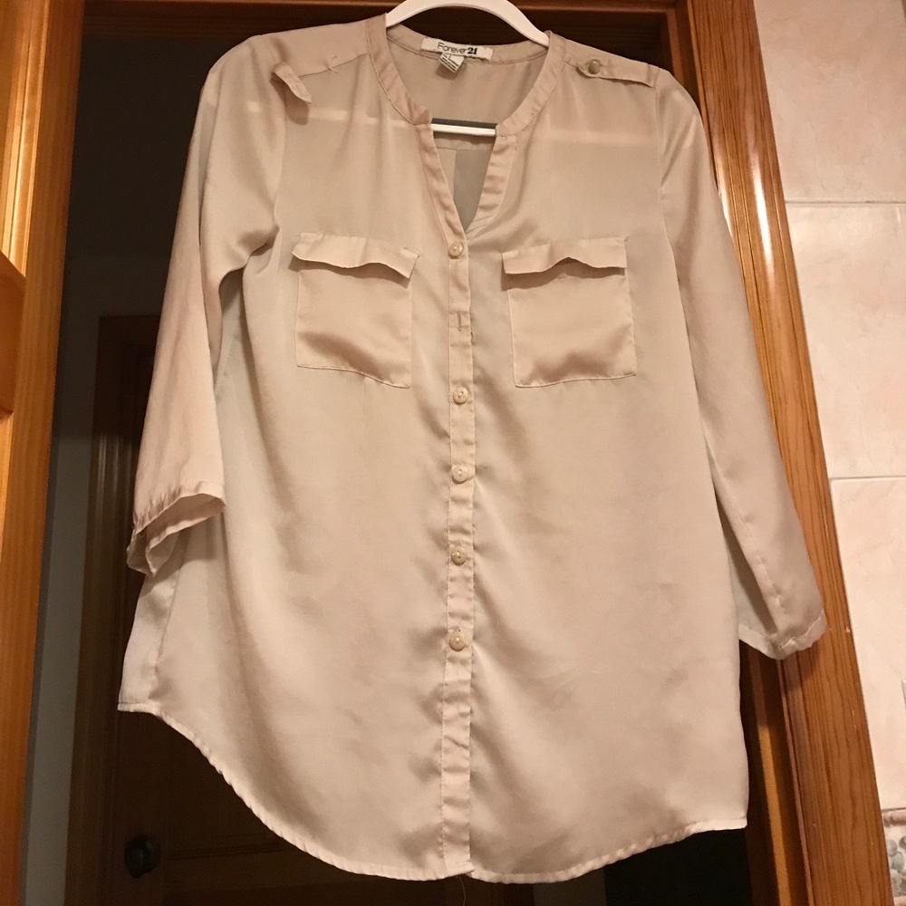 Cream Blouse ‼️‼️
