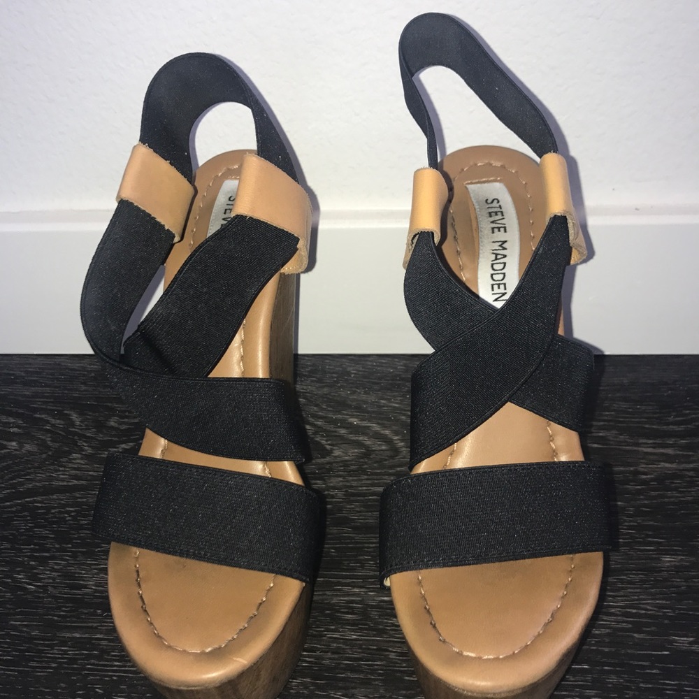 Steve Madden Platform wedge shoe
