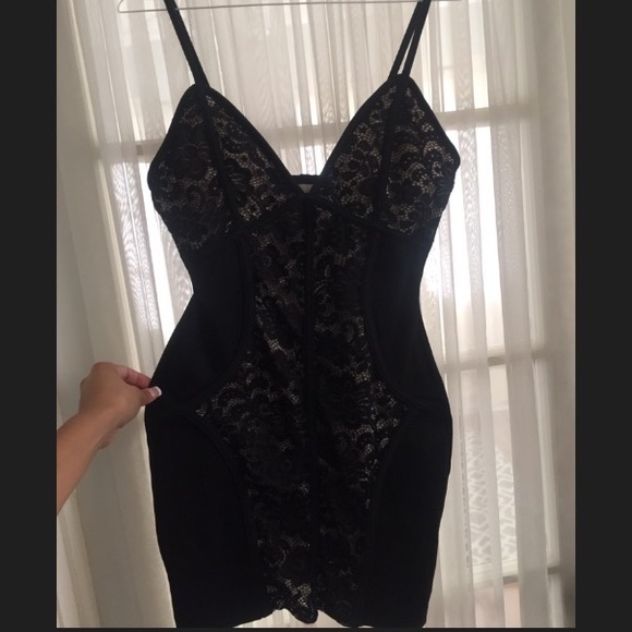 Dress - Picture 1 of 3