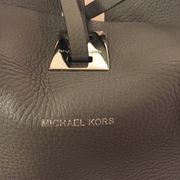 SOLD Michael Kors Collection Miranda Tote - Picture 4 of 8