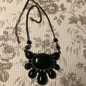 BLACK NECKLACE