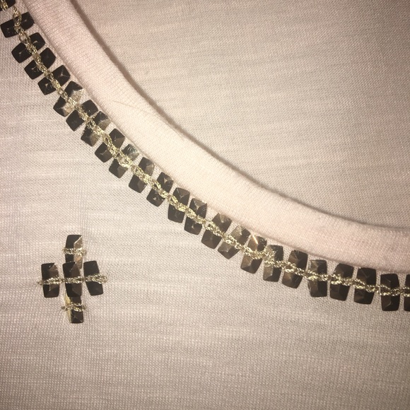 Cute sequenced top - Picture 3 of 3