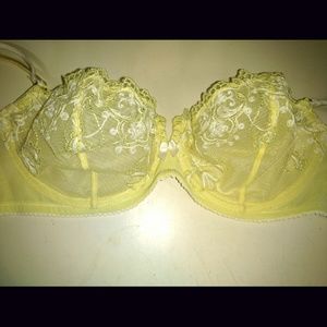 Victoria's Secret demi cup embroidered lace bra