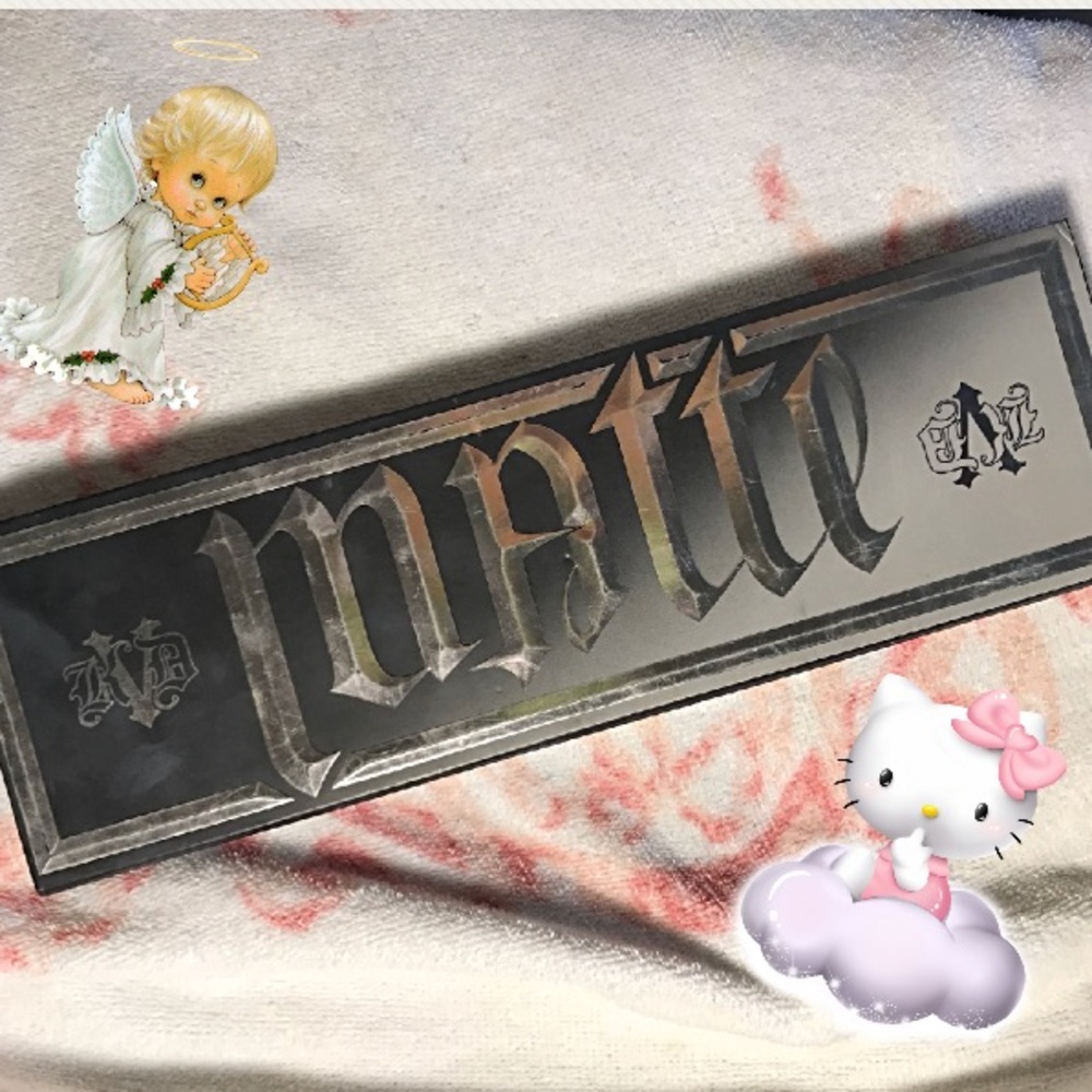 🍒SALE!🍒 Kat Von D Metal Matte Eyeshadow Palette