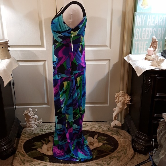 NWT. TIANA B. Beautiful Maxi Dress. Size Sm/Med. - Picture 3 of 8