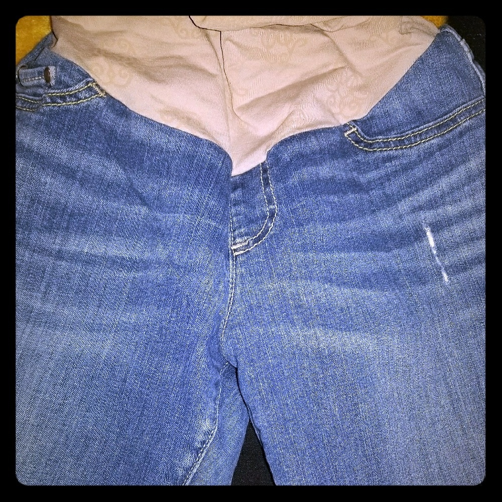 Maternity Capri's