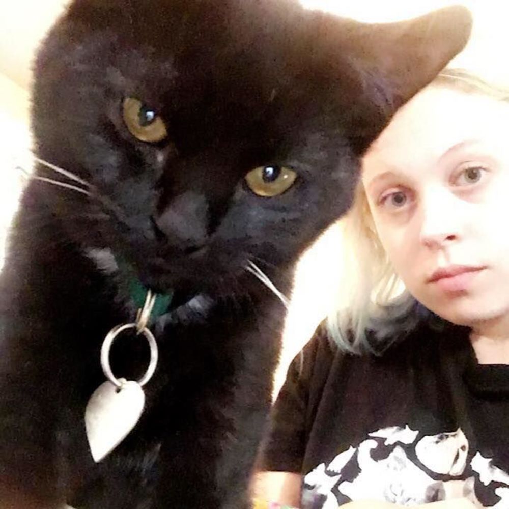 Meet your Posher, Nina