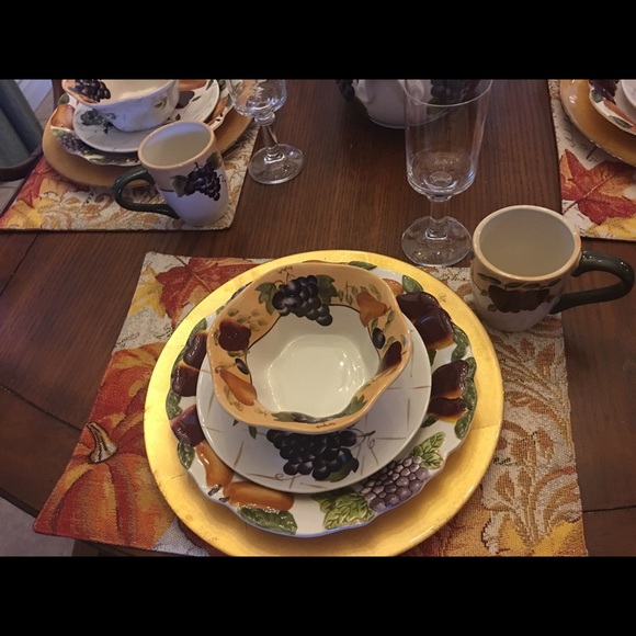 Eight persons dinner set - Picture 4 of 4