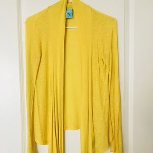 Yellow flowy open draped cardigan small medium
