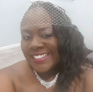 Meet your Posher, Latoya