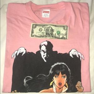*Supreme Vampirella Tee Bright Coral*