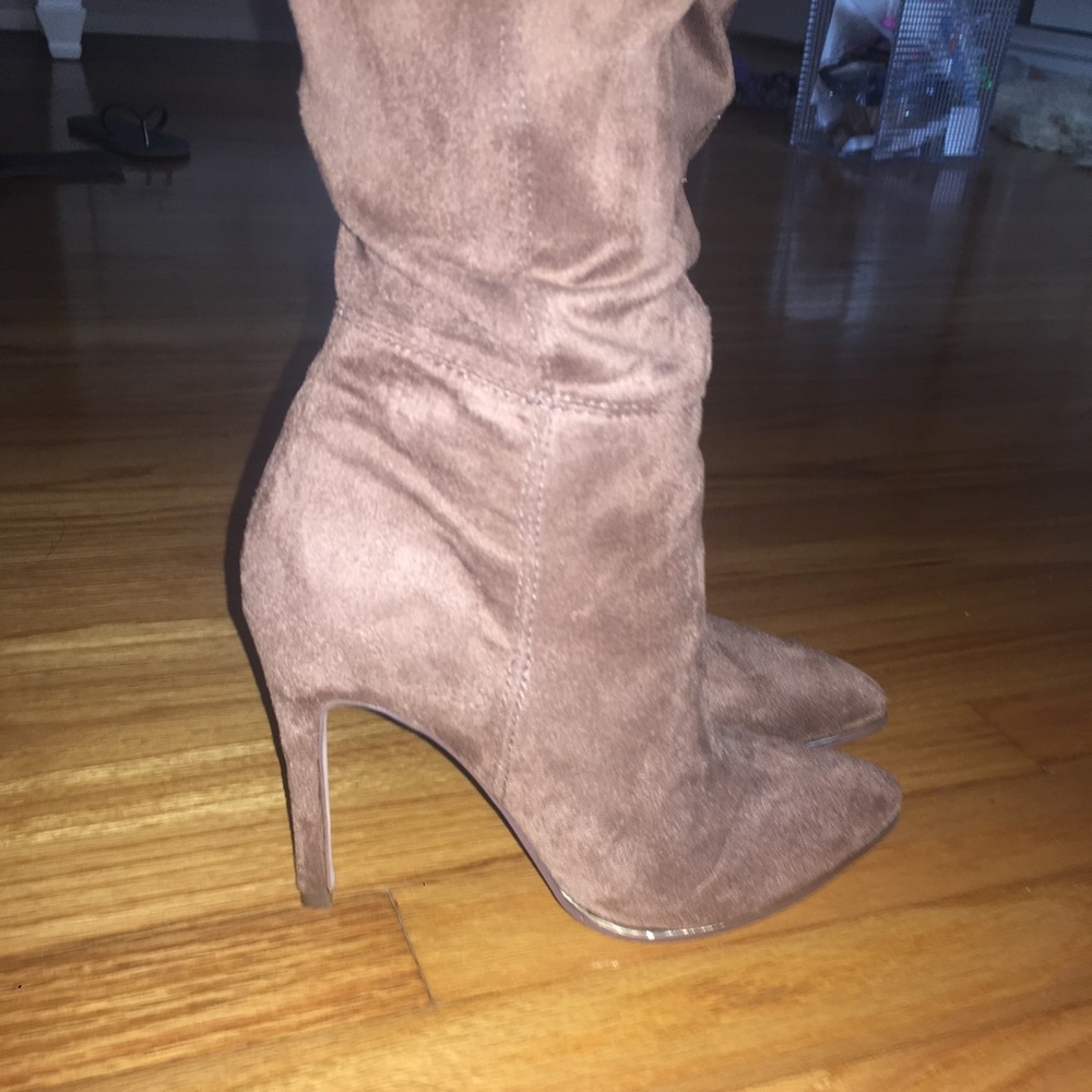 *SOLD* Guess over the knee boots 5.5