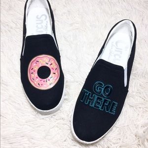 NEW! Sam Edelman Circus Slip-On Sneakers Size 7.5