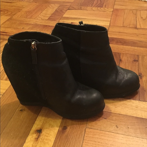 Dolce Vita Suede/Leather Wedge Booties - Picture 1 of 4