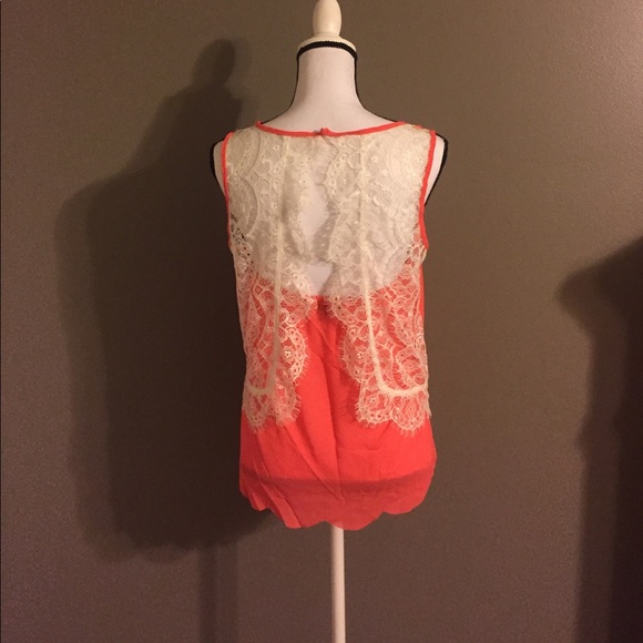 Super cute Tunic - Picture 2 of 2