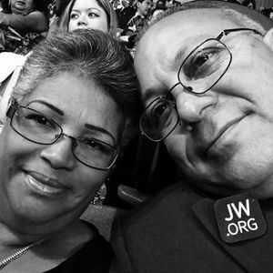 Meet your Posher, Frances