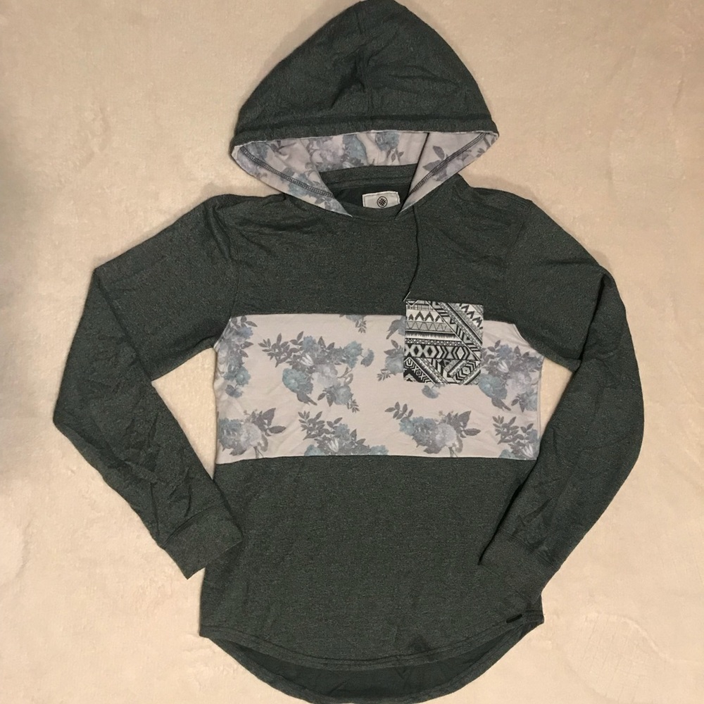 Light pullover