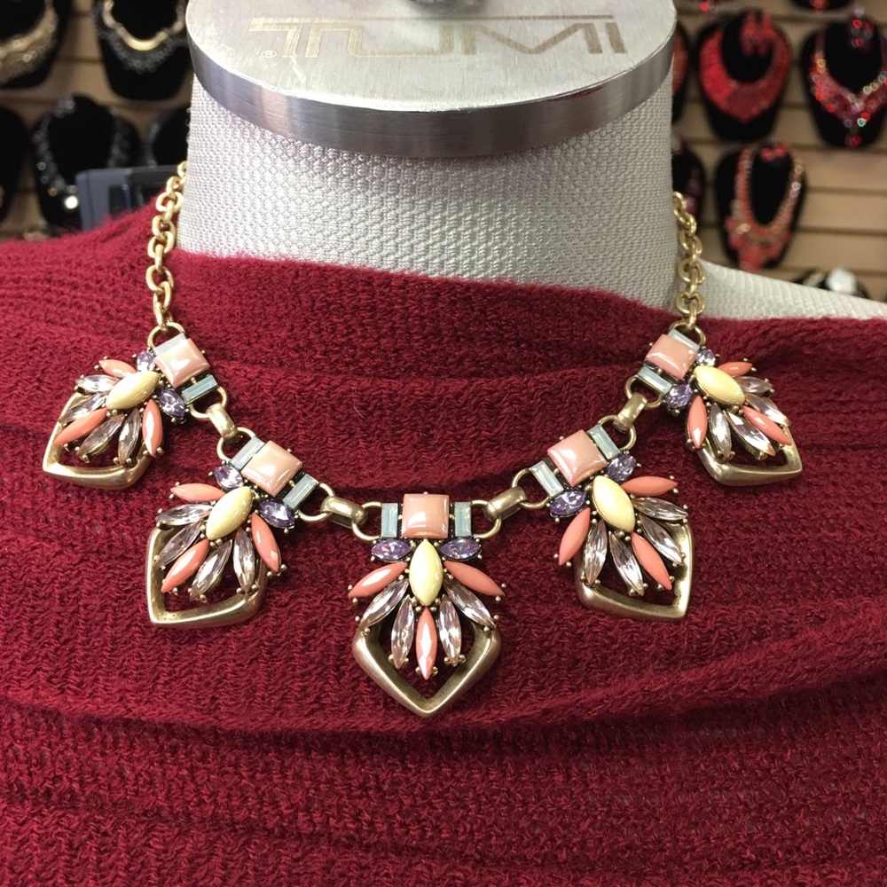 Antique Look Crystal Necklace Set