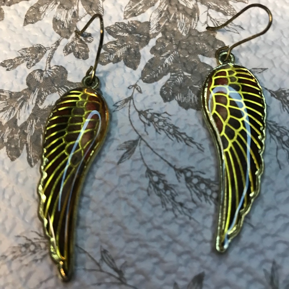Wing earrings