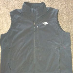 Mens Northface black zip up vest