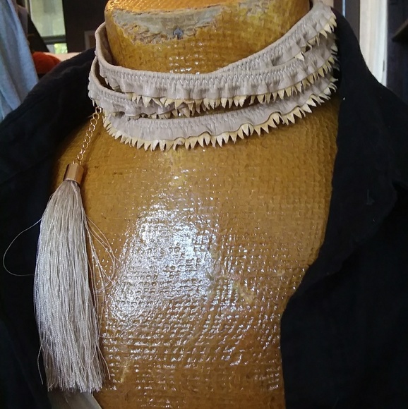 Triple wrap tan Leather RUFFLE tassel CHOKER neckl - Picture 5 of 6