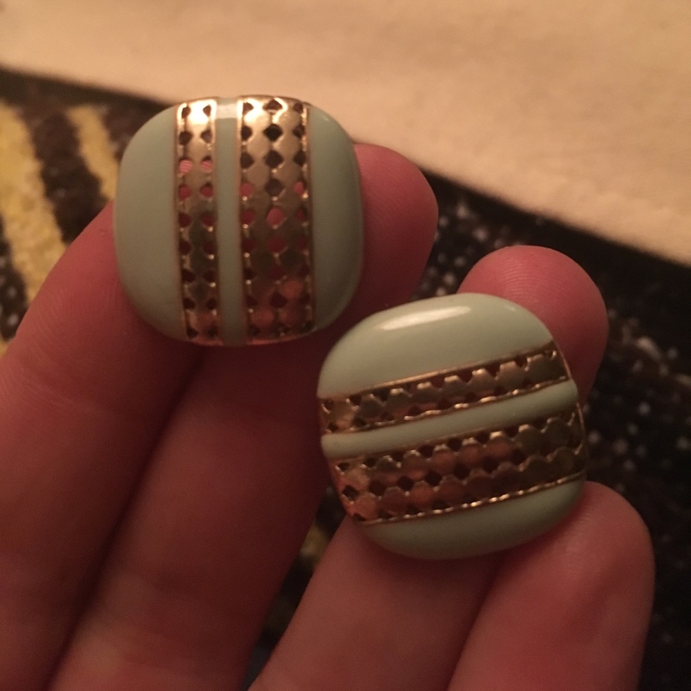 stud bundle - Picture 2 of 4